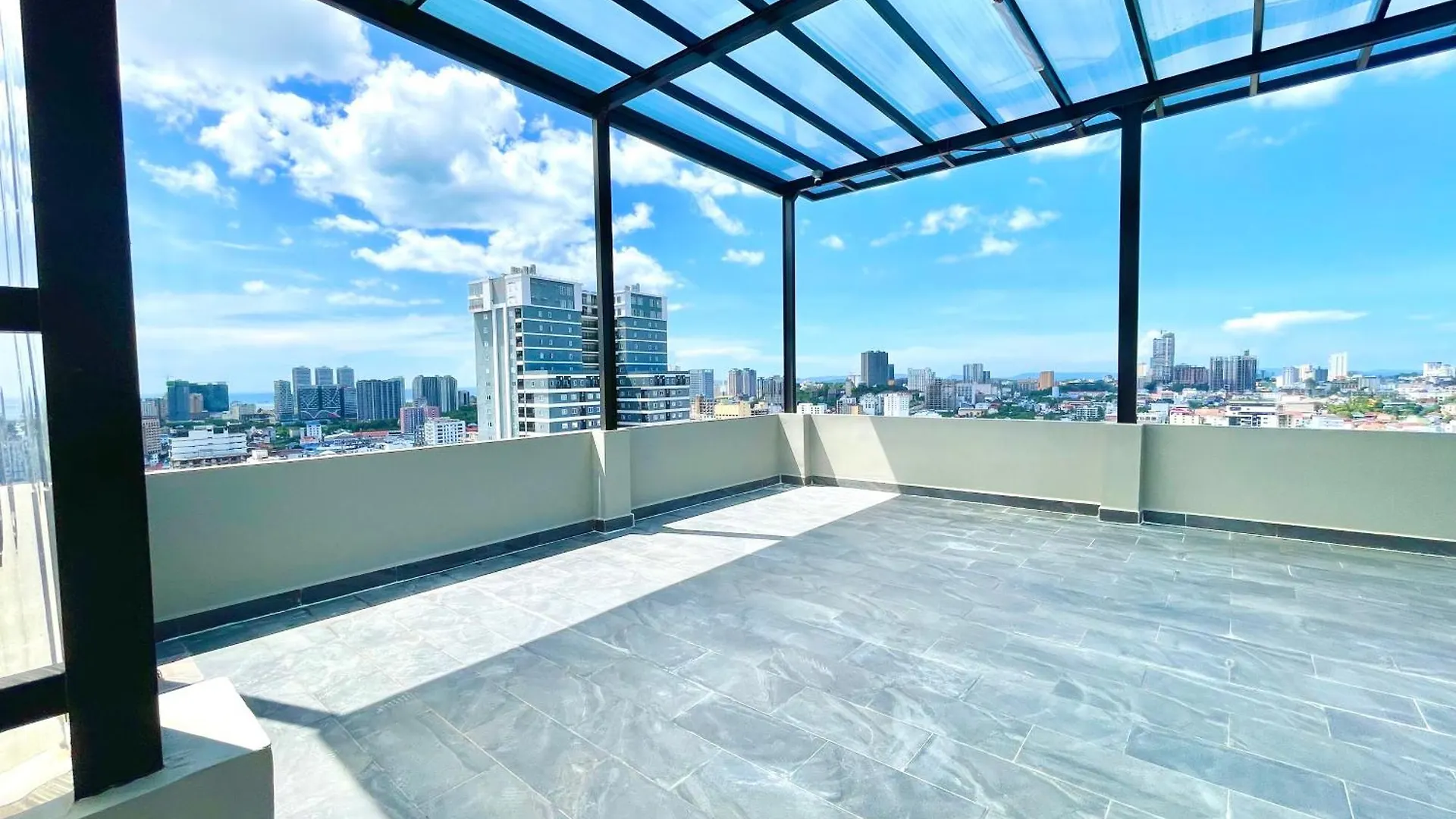 Sky Hotel Sihanoukville - Rooms And Apartments - Free Laundry