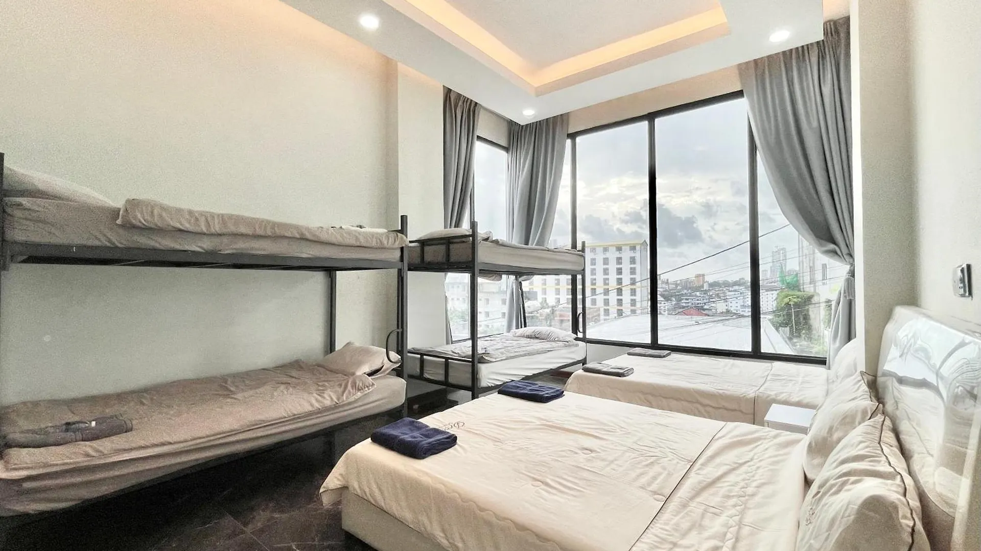 Sky Hotel Sihanoukville - Rooms And Apartments - Free Laundry